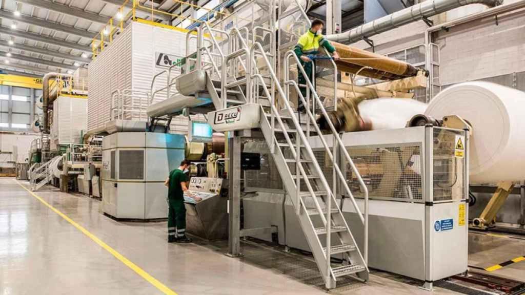 El interior de uno de los centros de producción de Miquel y Costas / CEDIDA
