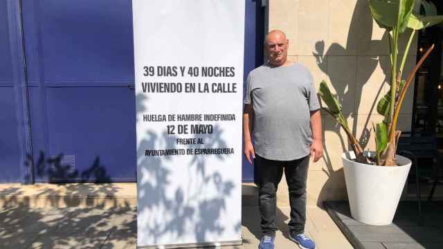 Josep, el vecino de Esparreguera que denuncia que dormirá en la calle tras ser víctima de una okupación
