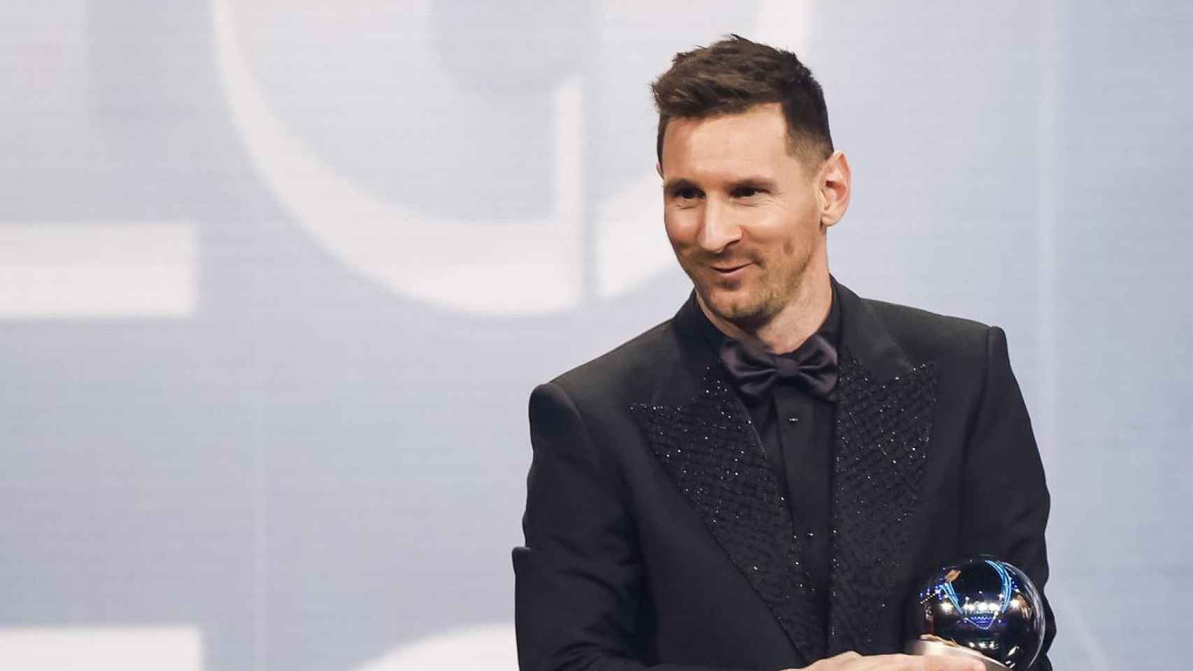 Leo Messi, recibiendo el premio The Best de la FIFA
