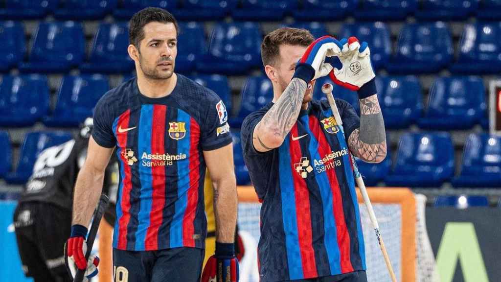 Helder Nunes festeja un gol con el Barça de hockey