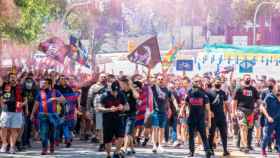 Marcha de los Boixos Nois junto al Camp Nou: de aquí nacieron los Casuals