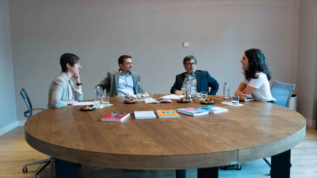 Guadaira Macías, Carlos García-Arista, Manel Manchón y Veronika Moskaleva en el debate artístico de 'Letra Global'