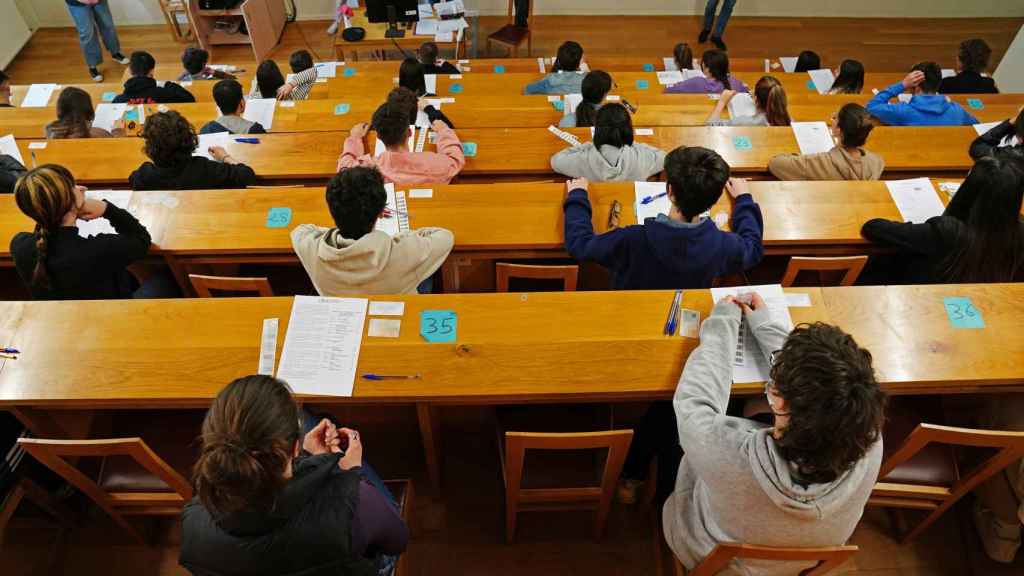 Estudiantes en las pruebas de acceso a la Universidad