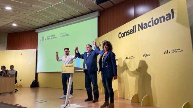 Gabriel Rufián, Oriol Junqueras y Teresa Jordà, en el Consell Nacional de ERC
