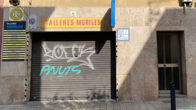 El bloque de Cornellà de Llobregat en el que un hombre presuntamente ha matado a su pareja