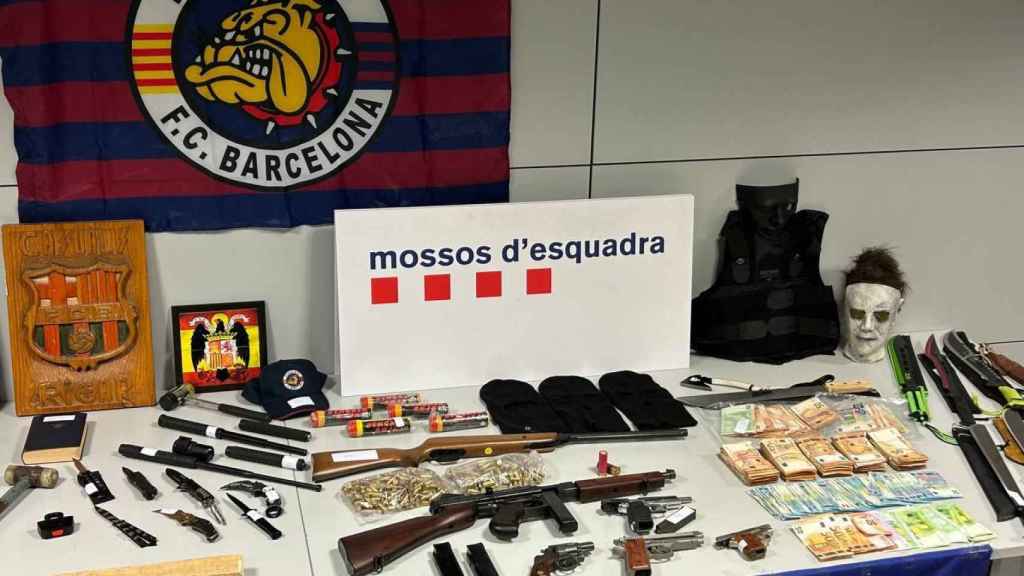 Objetos incautados por los Mossos d'Esquadra en los registros de la 'operación Hydra'