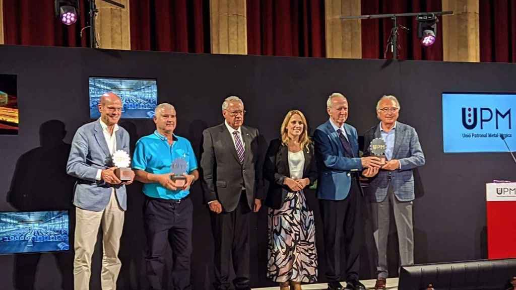 Entrega de los reconocimientos de la UPM en las jornadas de la patronal