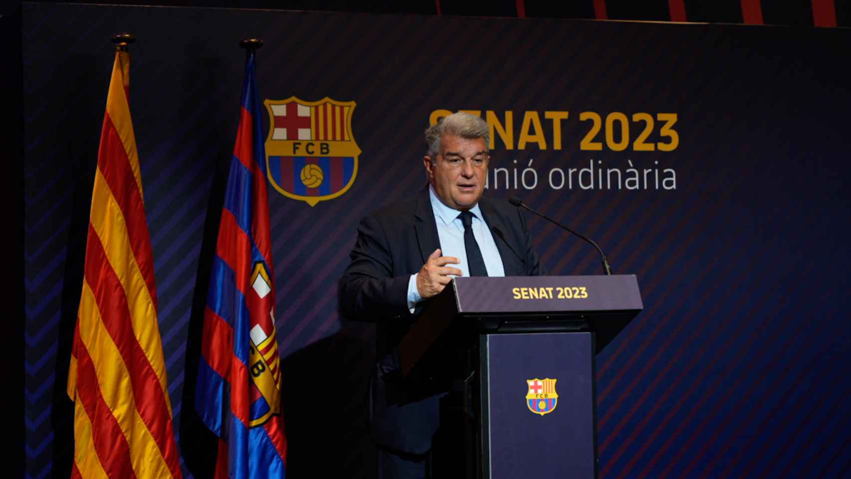 Joan Laporta, durante el encuentro con los senadores del Barça / Luis Miguel Añón