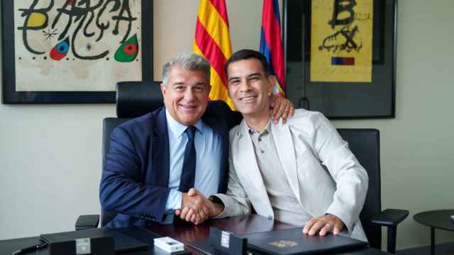 Rafa Márquez renueva como entrenador del Barça B
