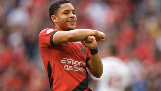 Vitor Roque, celebrando un gol marcado con el Athletico Paranaense / REDES