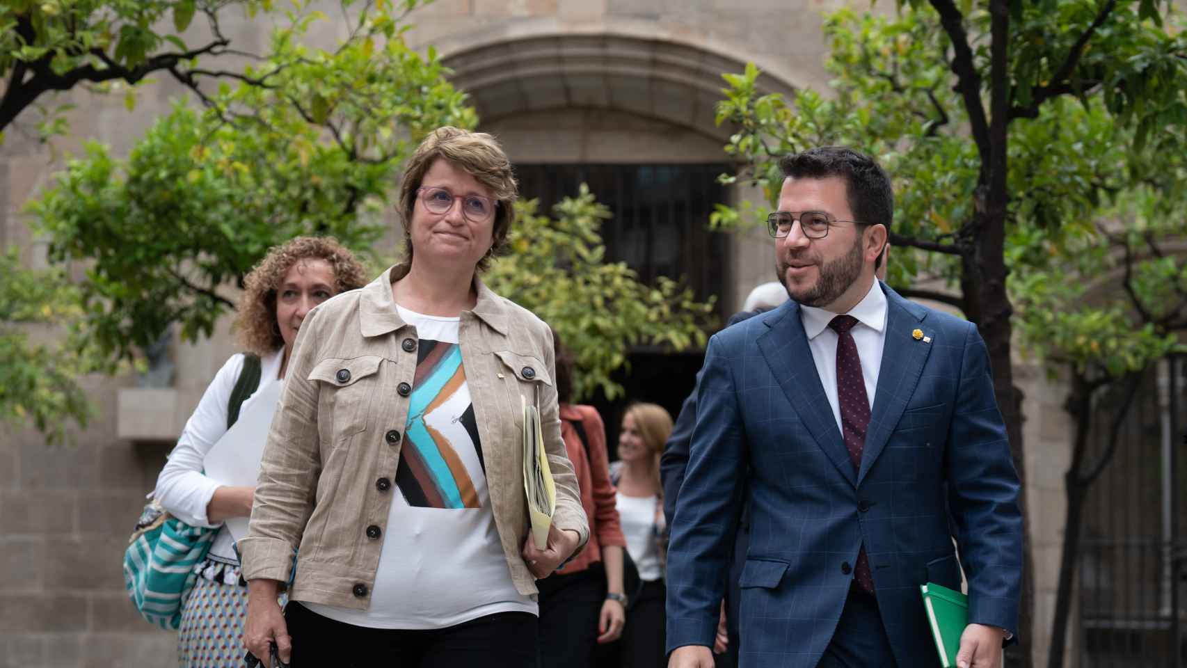 La nueva consejera de Educación, Anna Simó, junto al presidente de la Generalitat, Pere Aragonès