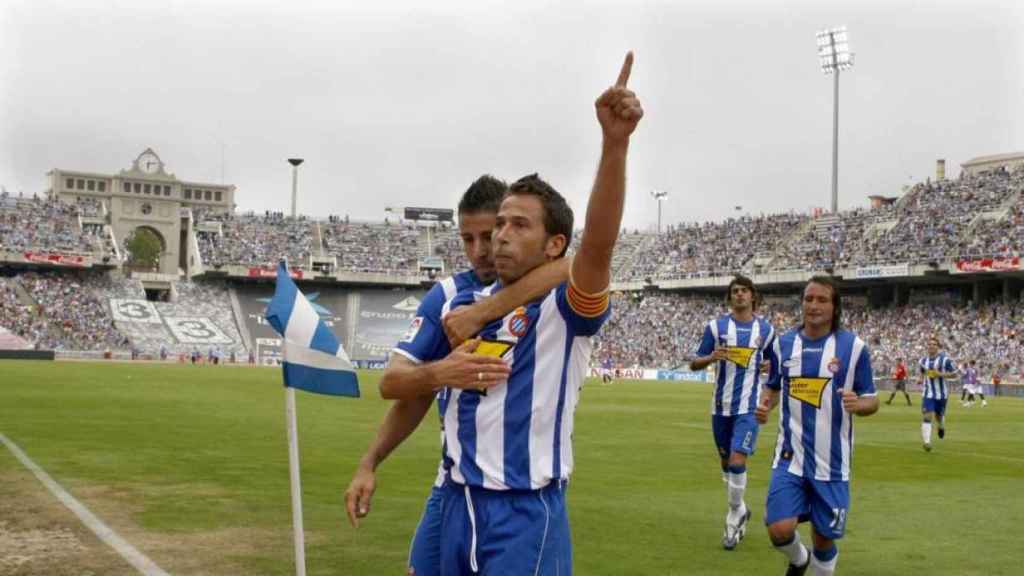 Tamudo celebra un gol con el Espanyol en Montjuïc