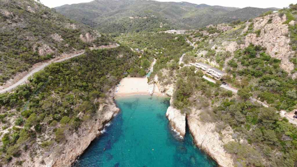 Cala Pola, en Tossa de Mar | WIKIPEDIA