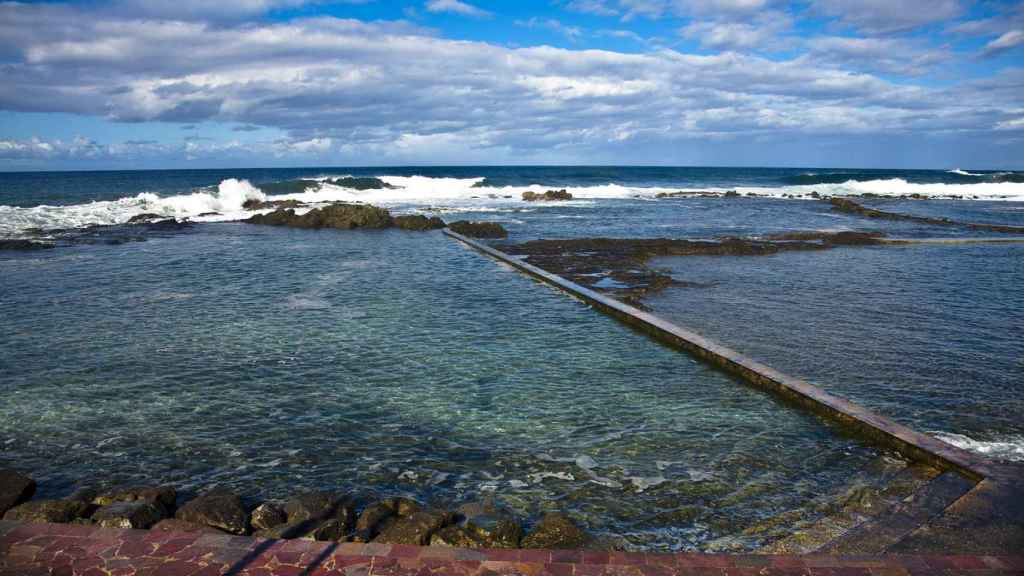 Los Charcones de Bañaderos es una piscina natural en el municipio de Arucas