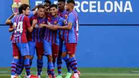 El Barça Atlètic celebra un gol en el Johan Cruyff