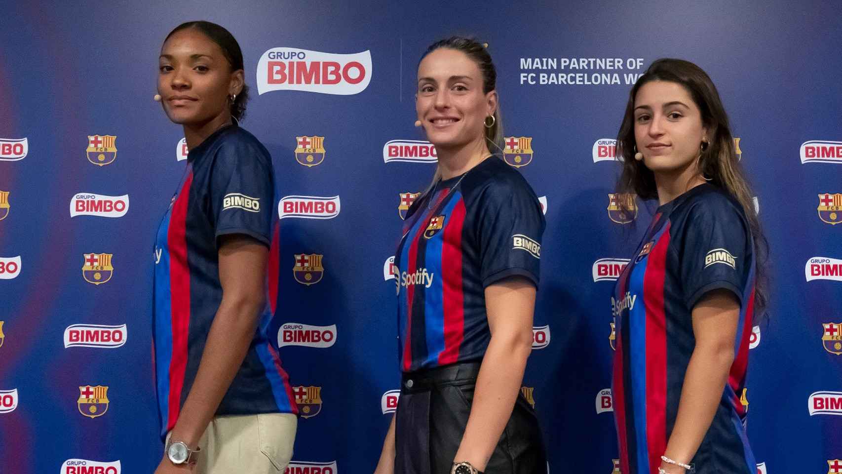 Las jugadoras del Barça Femenino lucen el logo de Bimbo, patrocinador de la manga de la camiseta