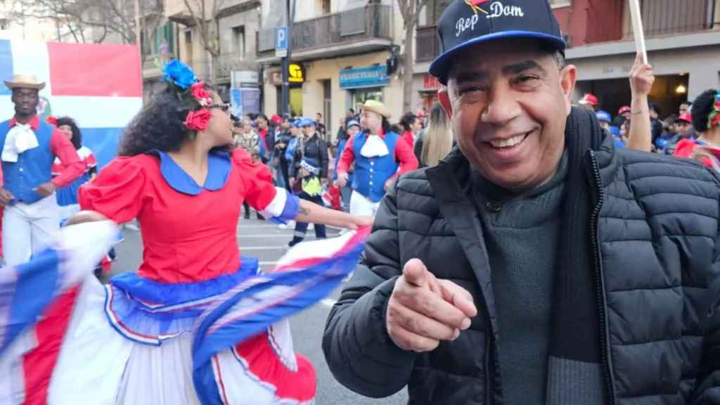 César Méndez, cónsul de Dominicana en Barcelona, durante el día del país