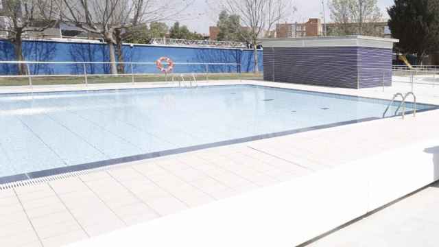 Muere un niño ahogado en una piscina municipal en Zaragoza