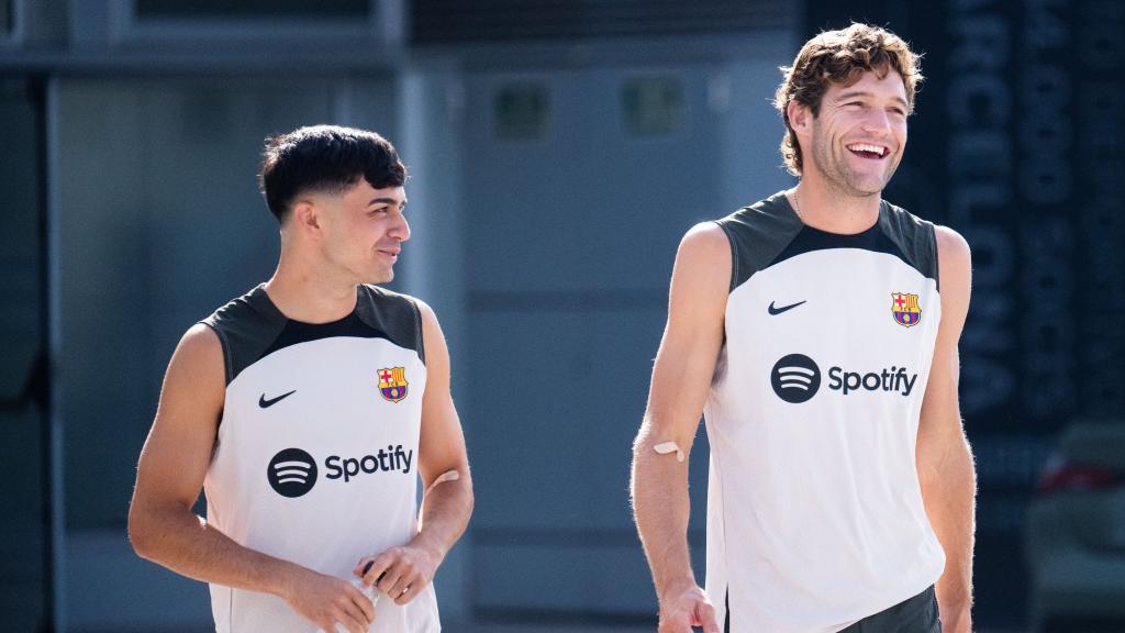 Pedri González y Marcos Alonso, sonrientes antes de acudir al entrenamiento / REDES