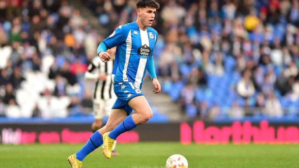 Álvaro Pérez Campo 'Trilli' en un partido con el Deportivo de La Coruña