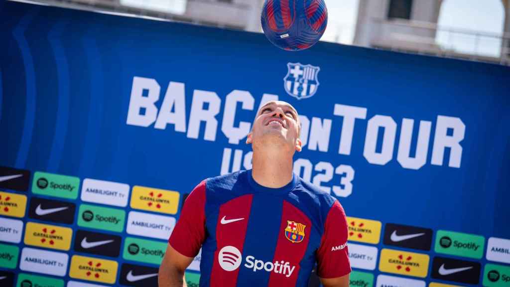 Oriol Romeu en su presentación con el Barça