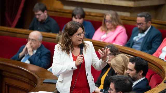La 'consellera' de Presidencia, Laura Vilagrà, en el pleno del Parlament