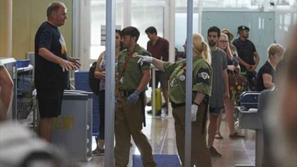 Vigilantes de seguridad del Aeropuerto de El Prat de Barcelona