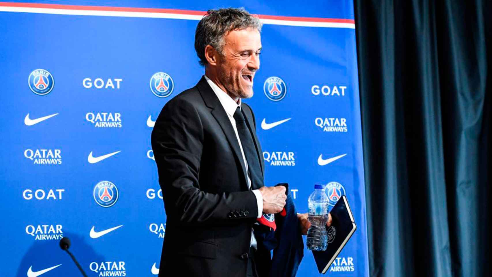 Luis Enrique, durante su presentación como entrenador del Paris Saint-Germain / REDES