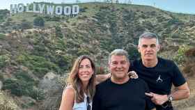 Enric Masip, junto a su mujer y Joan Laporta en Hollywood / REDES