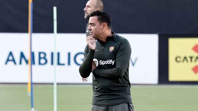 Xavi Hernández, concentrado durante una sesión de entrenamiento / REDES