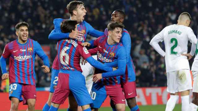 El Barça  celebra un gol en el Camp Nou