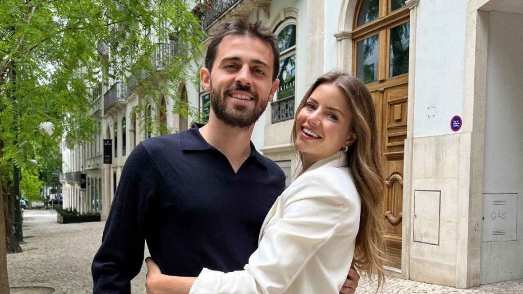 Bernardo Silva, junto a su esposa, en una imagen de archivo