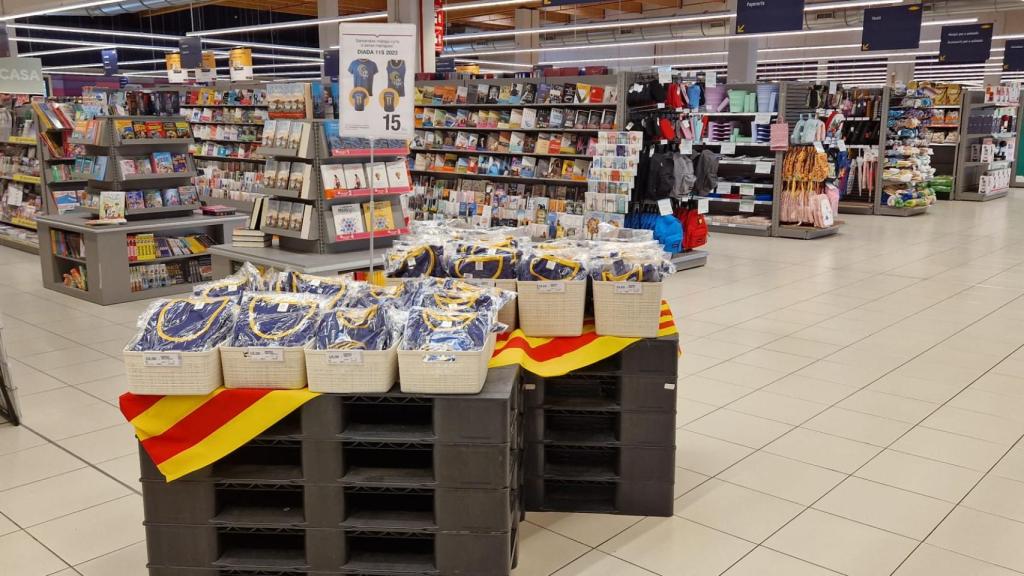 La camiseta de la Diada, a la venta en Bon Preu