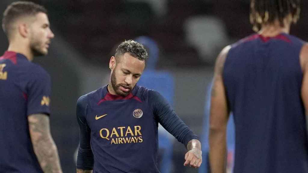 Neymar Jr, durante una sesión de entrenamiento con el Paris Saint-Germain / REDES