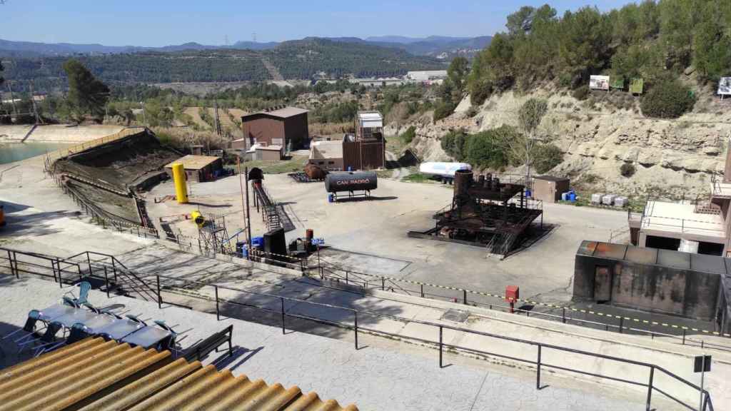 El campo de fuego de Can Padró, que se ha quedado sin permisos