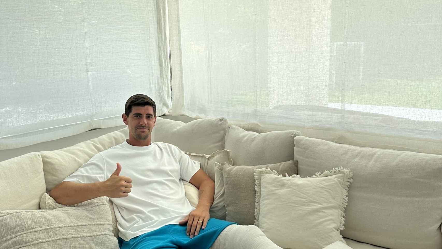 Thibaut Courtois ya descansa en su casa tras su grave lesión