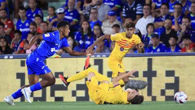 Yamal, en una acción del Getafe-Barça del domingo