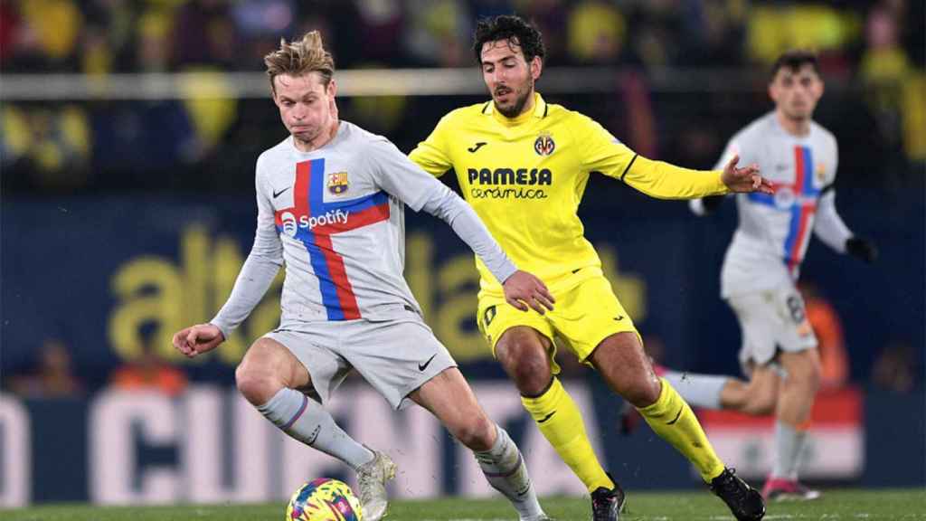 Frenkie de Jong, durante un partido contra el Villarreal