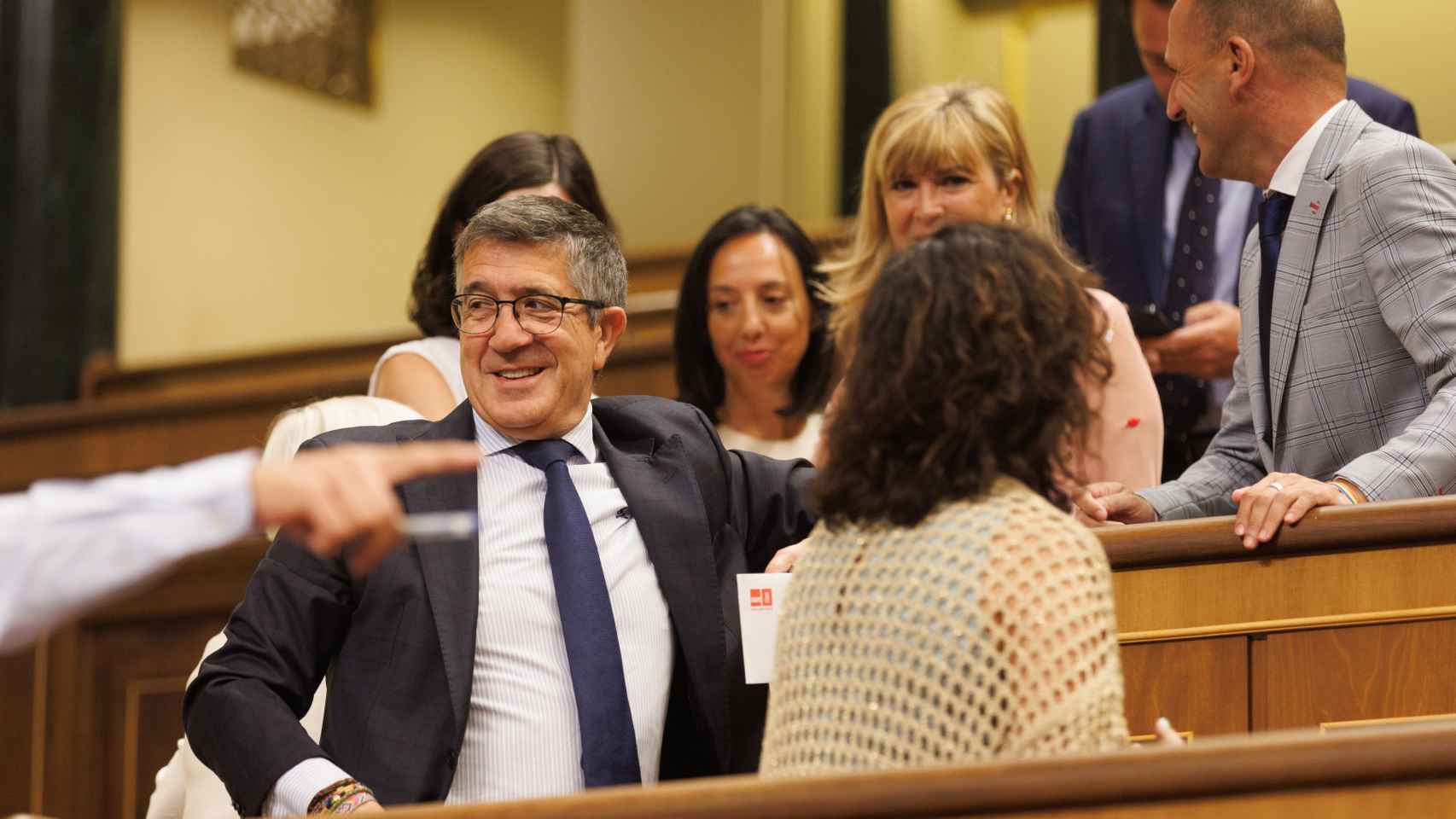 El portavoz del PSOE en el Congreso, Patxi López, antes de comenzar la Sesión Constitutiva de la XV Legislatura en el Congreso de los Diputados