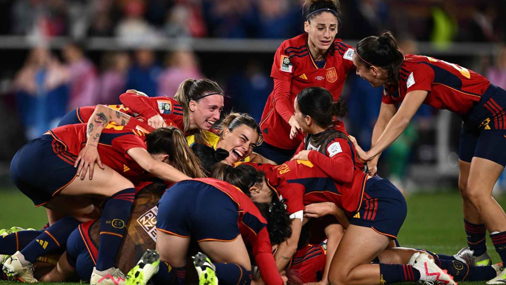 Las futbolistas españolas celebran su hazaña en el Mundial