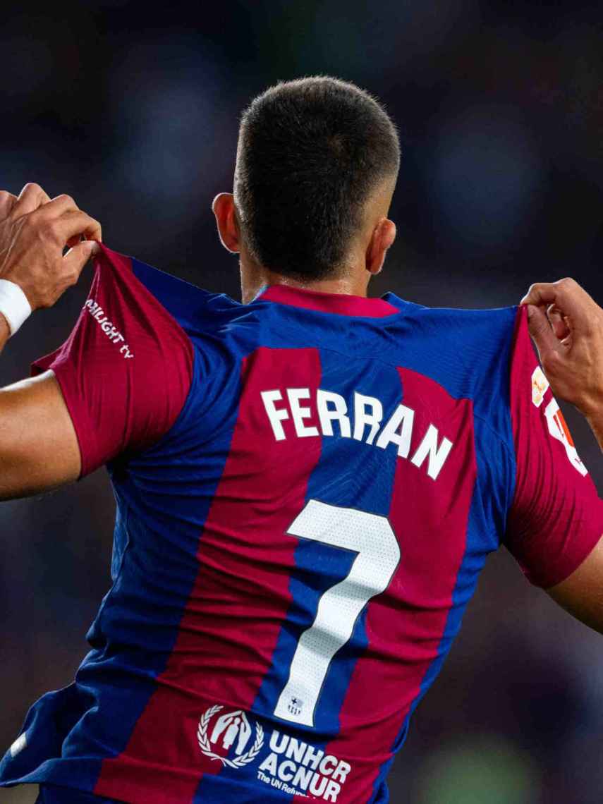 Ferran Torres celebra su gol ante el Cadiz