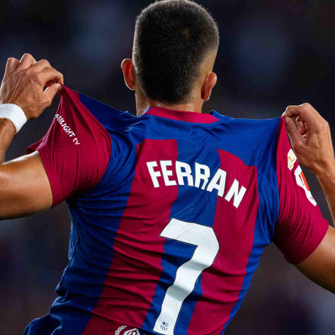 Ferran Torres celebra su gol ante el Cadiz