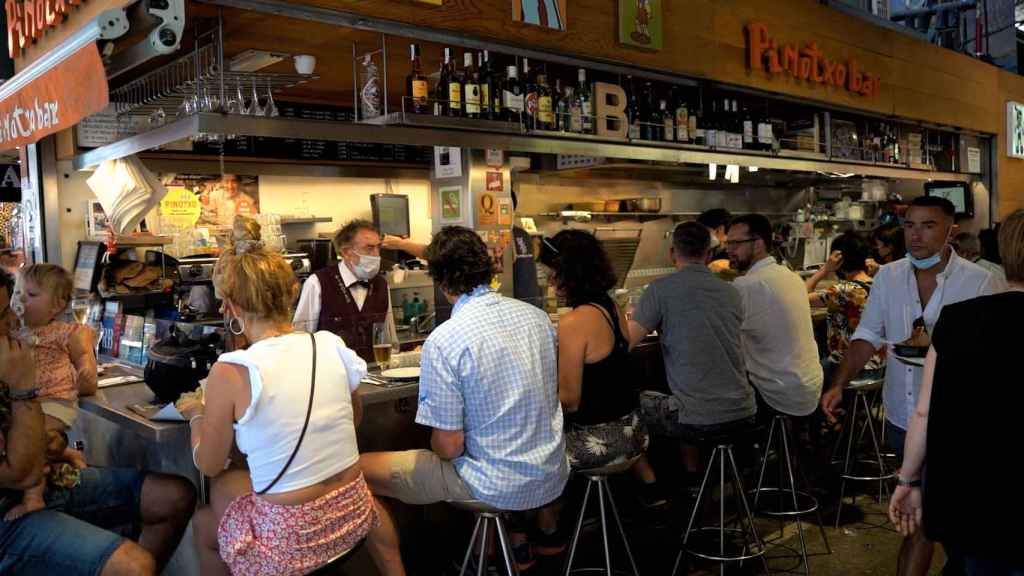 El Bar Pinotxo, cuando lo regía el malogrado Joan Bayén