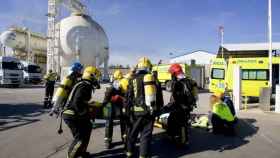 Simulacro de accidente químico en una industria