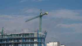 Un edificio de viviendas en construcción en Sant Adrià de Besòs, Barcelona