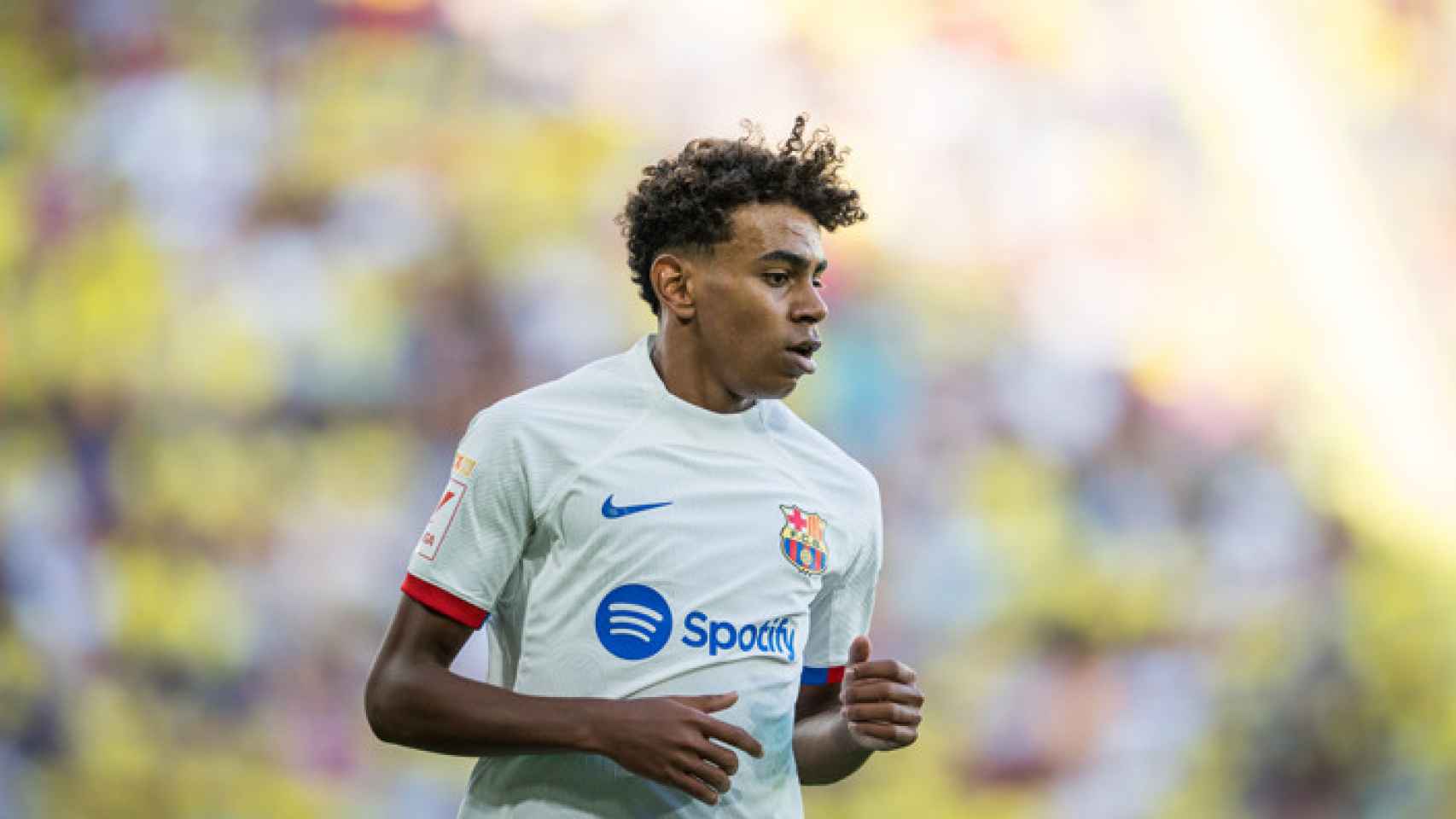 Lamine Yamal, durante el partido del Barça contra el Villarreal