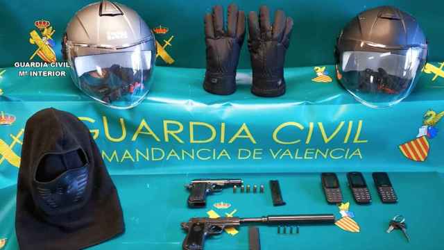 Armas incautadas por la Guardia Civil en el registro en el domicilio de los presuntos sicarios