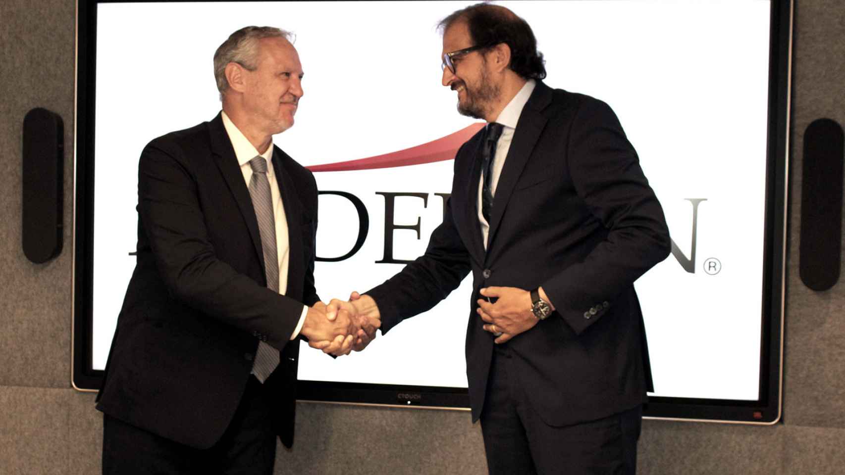 Juan Antonio Labat (izq.), director general de Feique, y Carlos Mínguez (der.), socio de Andersen