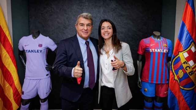Laporta, tras firmar la renovación de Aitana Bonmatí con el Barça