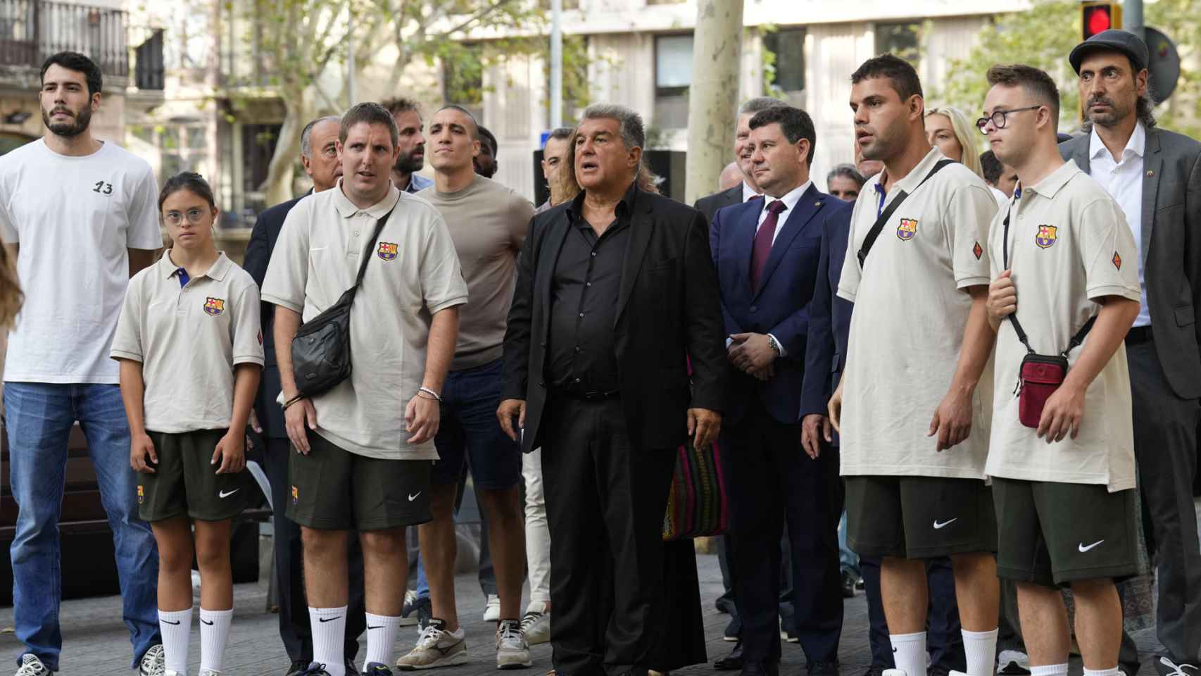 Laporta, durante la ofrenda floral al monumento de Rafael Casanovas